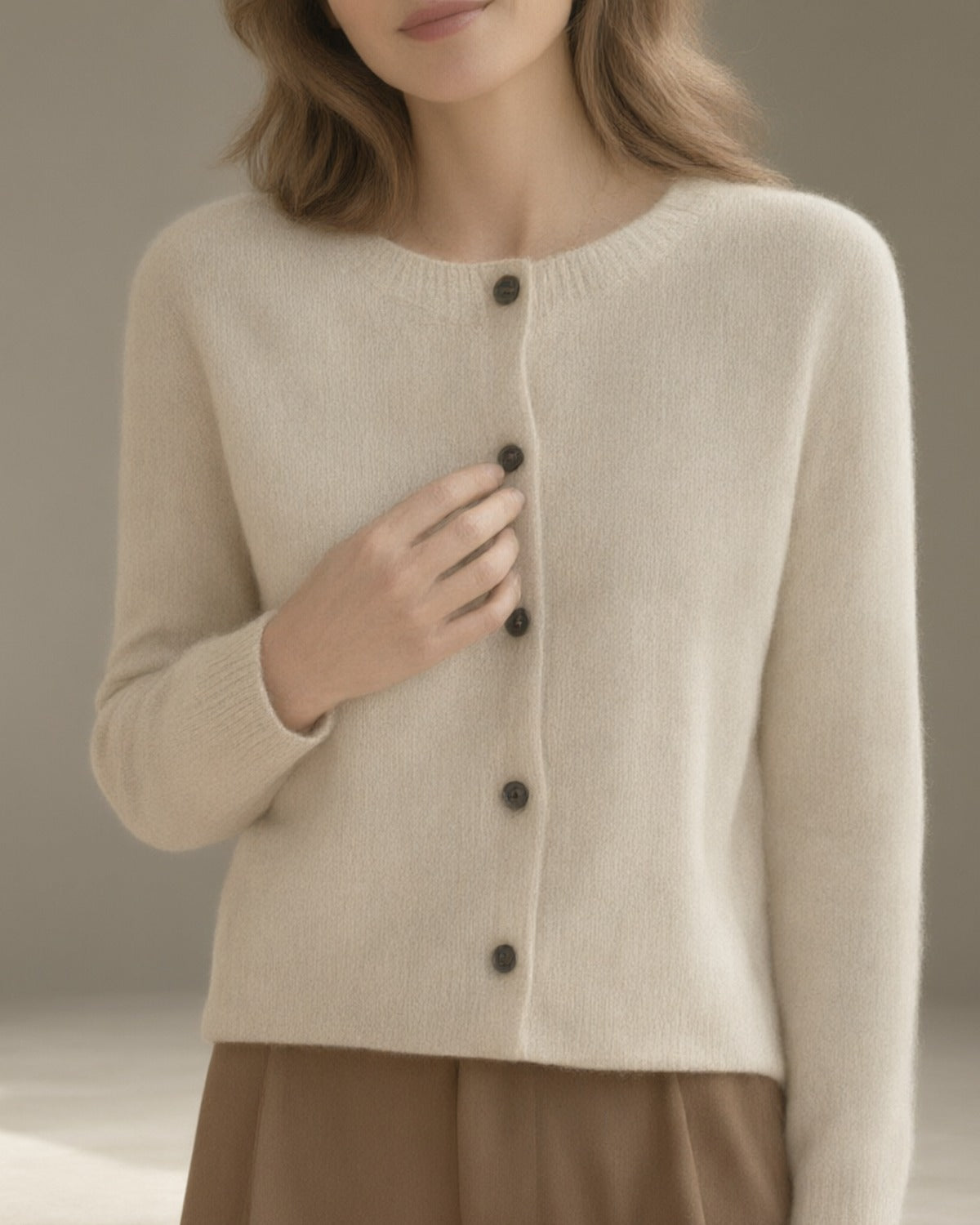 Women's Merino Wool Cardigan, Crew Neck, Oatmeal – close-up of the fabric
